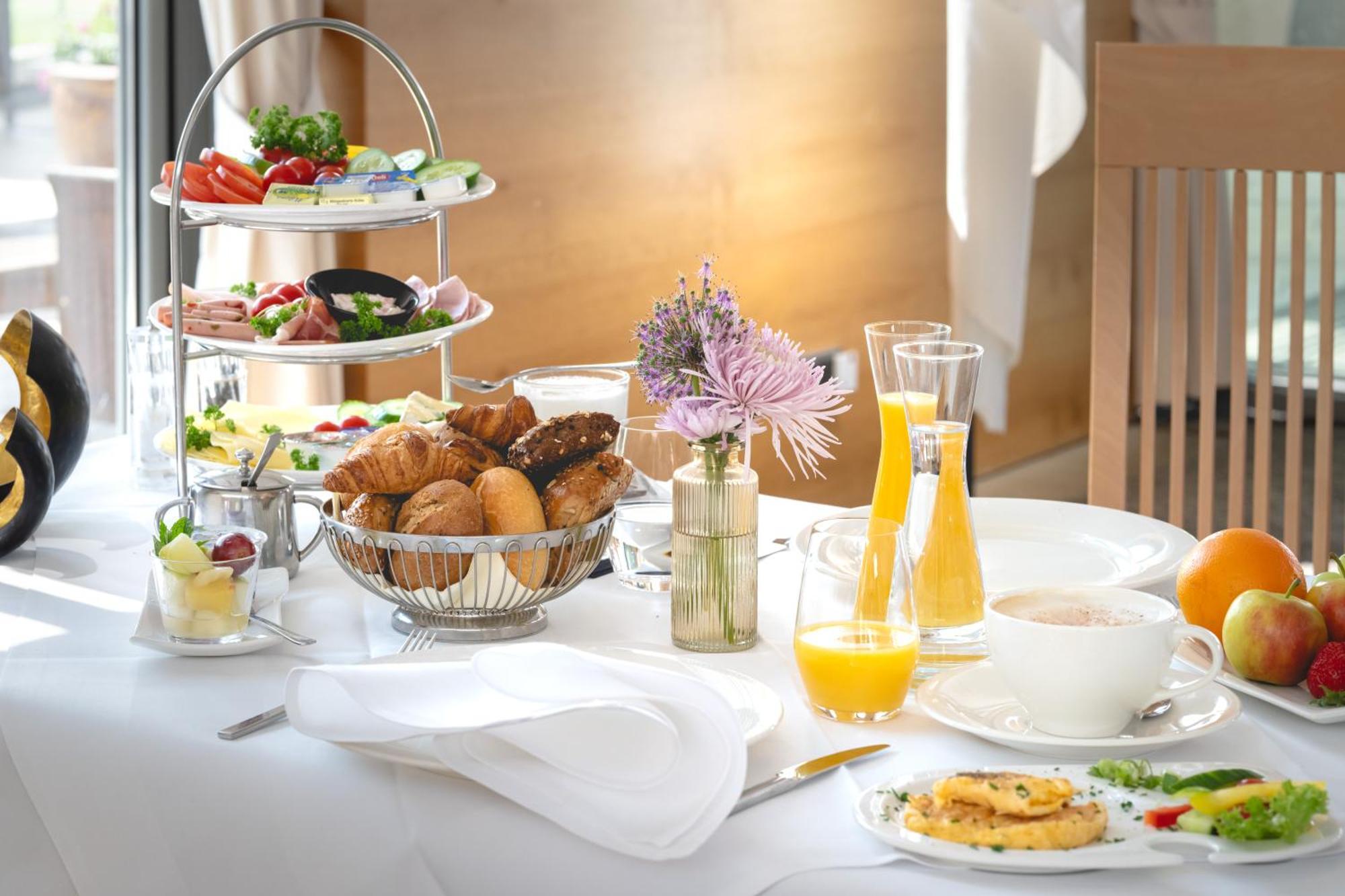 Fröndenberg Golfhotel Gut Neuenhof מראה חיצוני תמונה