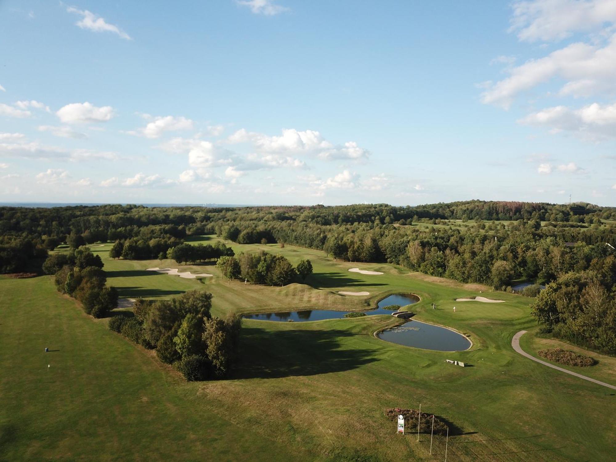 Fröndenberg Golfhotel Gut Neuenhof מראה חיצוני תמונה