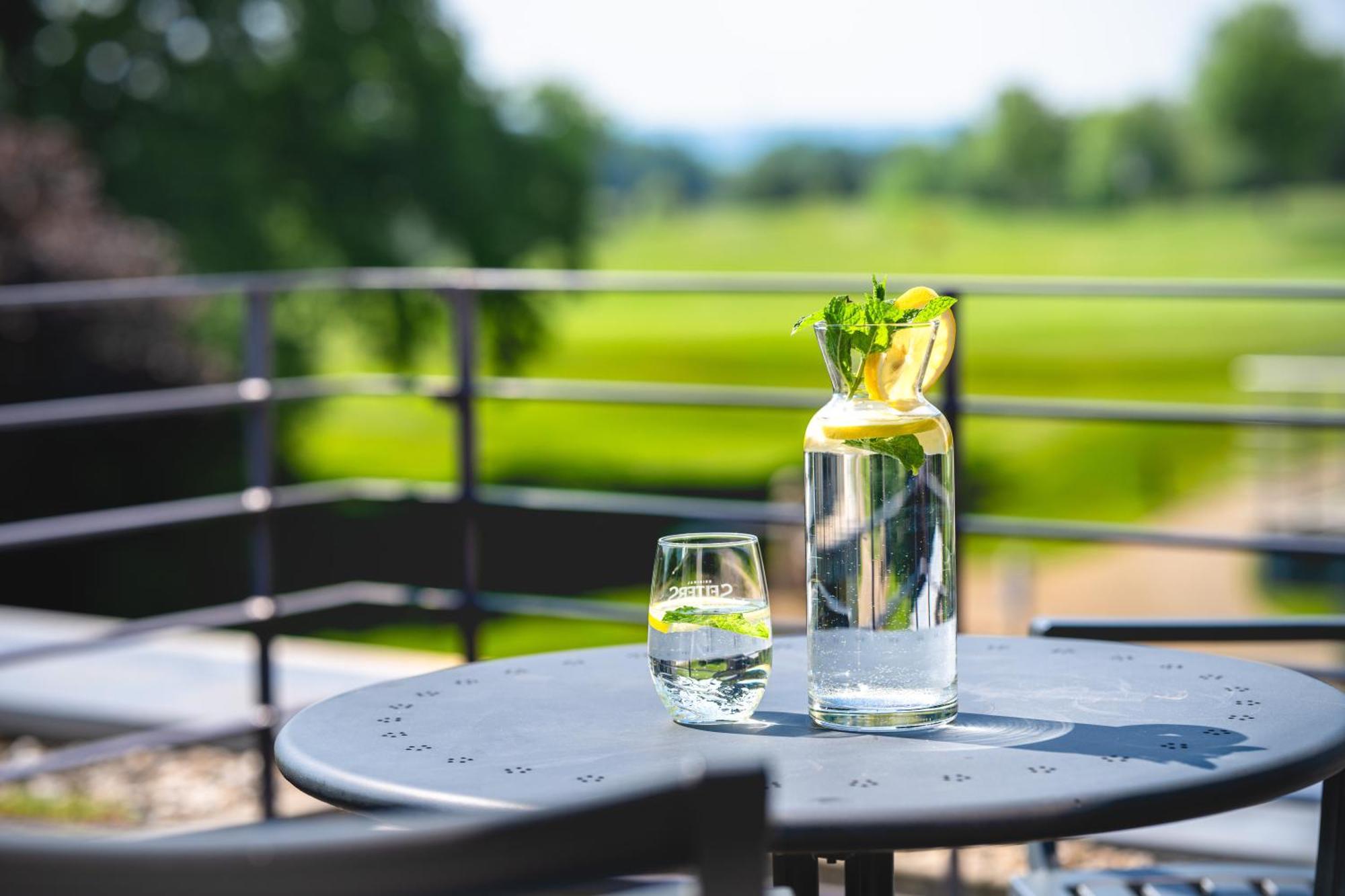 Fröndenberg Golfhotel Gut Neuenhof מראה חיצוני תמונה