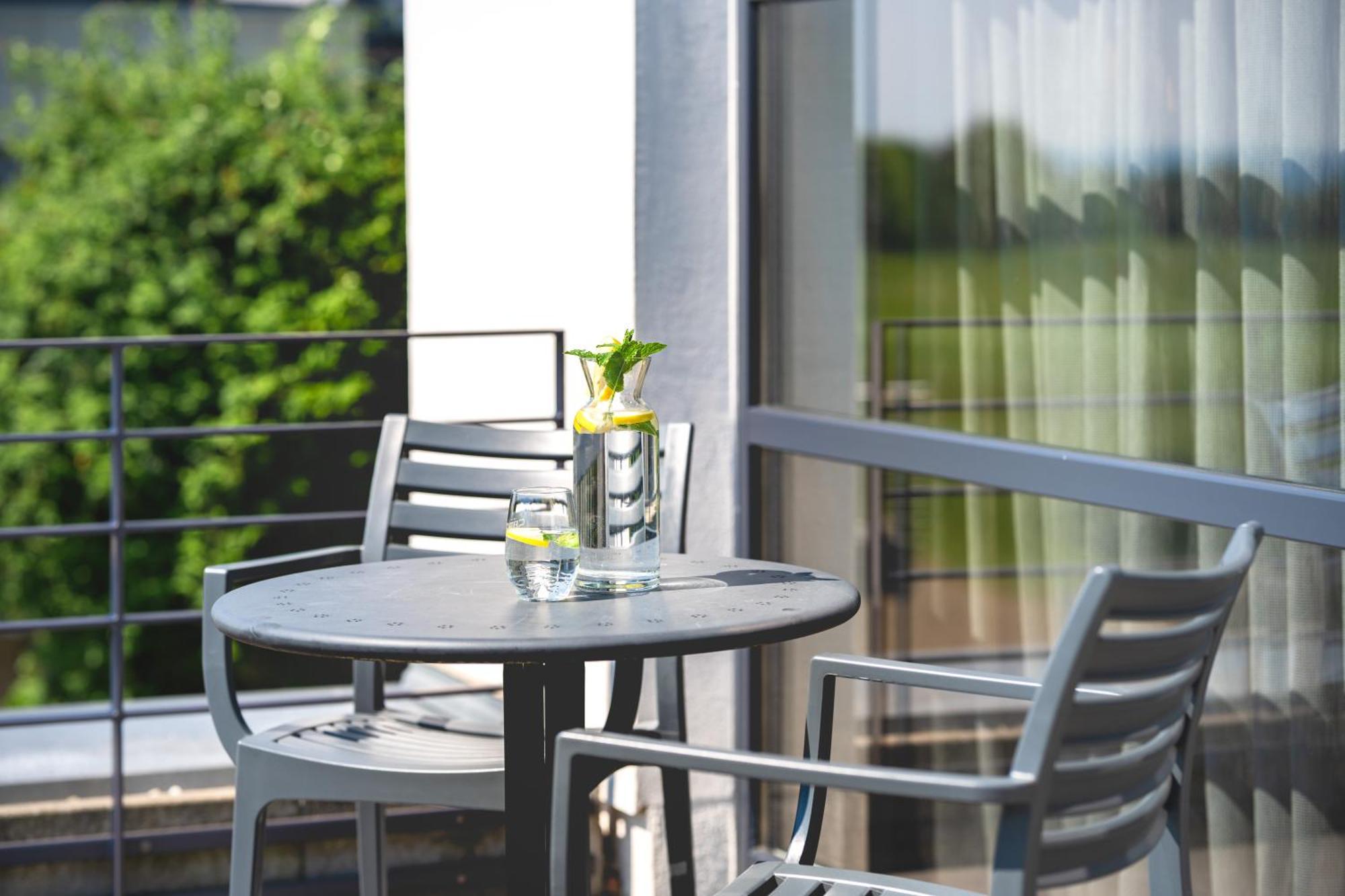 Fröndenberg Golfhotel Gut Neuenhof מראה חיצוני תמונה