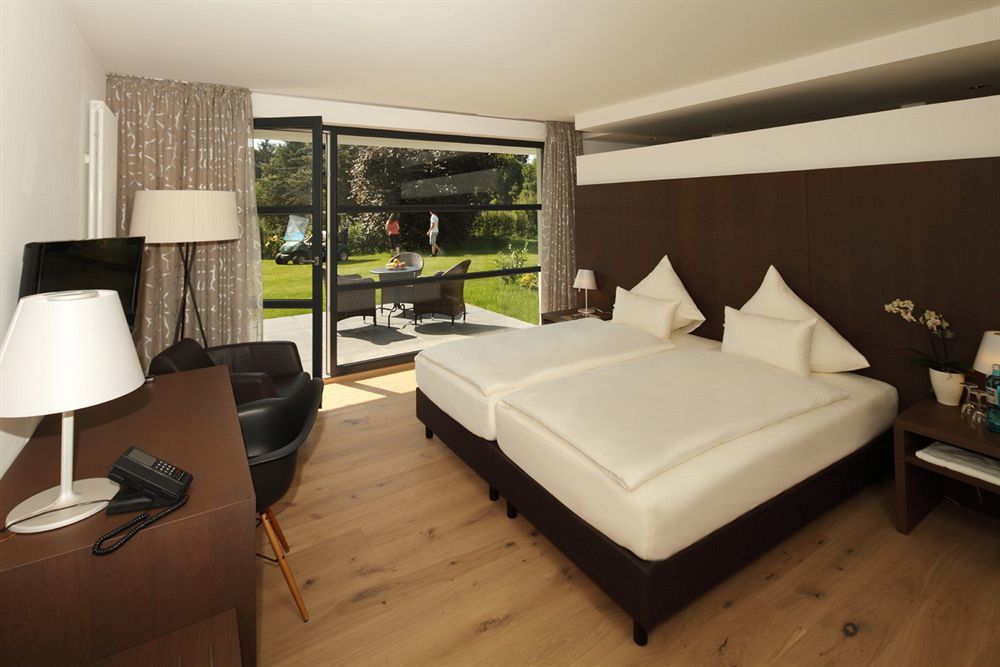 Fröndenberg Golfhotel Gut Neuenhof מראה חיצוני תמונה