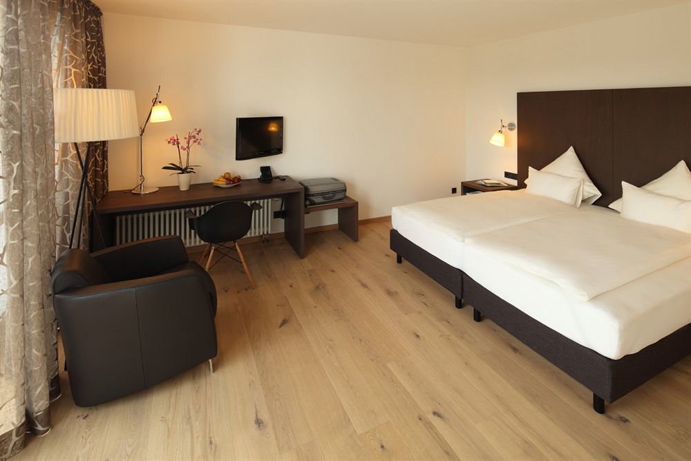 Fröndenberg Golfhotel Gut Neuenhof מראה חיצוני תמונה